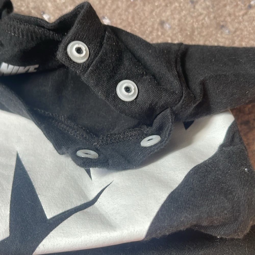Authentic Nike Onsie - Picture 2 of 4